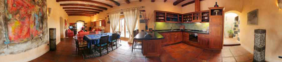 zona piscina casa tomaren